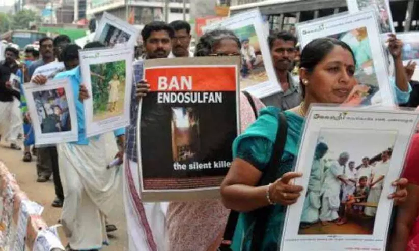 എന്ഡോസള്ഫാന് ദുരിതനിവാരണ പ്രവര്ത്തനങ്ങള് ഏകോപിപ്പിക്കുന്ന റെമഡിയേഷന് സെല് യോഗം ചേര്ന്നിട്ട് ഒരു വര്ഷം എന്ഡോസള്ഫാന് ദുരിതനിവാരണ പ്രവര്ത്തനങ്ങള് ഏകോപിപ്പിക്കുന്ന റെമഡിയേഷന് സെല് യോഗം ചേര്ന്നിട്ട് ഒരു വര്ഷം