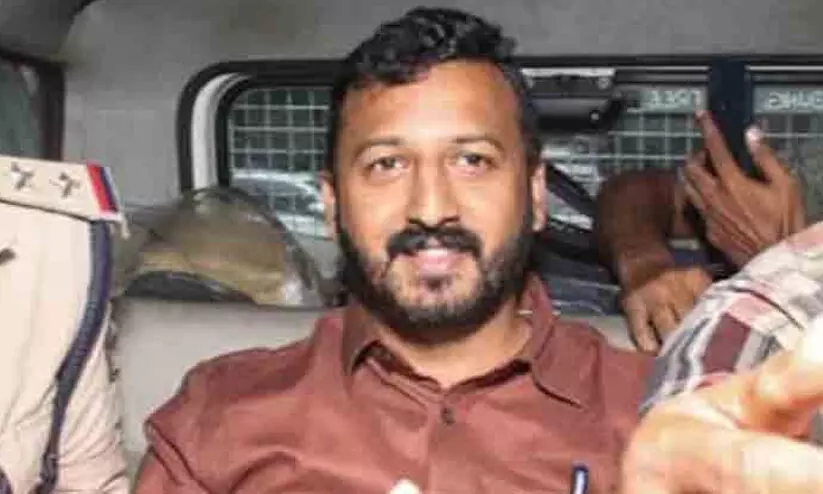 രാഹുൽ മാങ്കൂട്ടത്തിലിന്റെ അറസ്റ്റ്; പ്രതിഷേധ സമരങ്ങൾ ജില്ല കേന്ദ്രങ്ങളിലേക്ക് വ്യാപിപ്പിക്കുമെന്ന് അഡ്വ. അബിൻ വർക്കി രാഹുൽ മാങ്കൂട്ടത്തിലിന്റെ അറസ്റ്റ്; പ്രതിഷേധ സമരങ്ങൾ ജില്ല കേന്ദ്രങ്ങളിലേക്ക് വ്യാപിപ്പിക്കുമെന്ന് അഡ്വ. അബിൻ വർക്കി