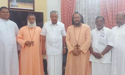 ദലിത് ക്രൈസ്തവ പ്രശ്നം: മുഖ്യമന്ത്രിക്ക് നിവേദനം സമര്‍പ്പിച്ചു