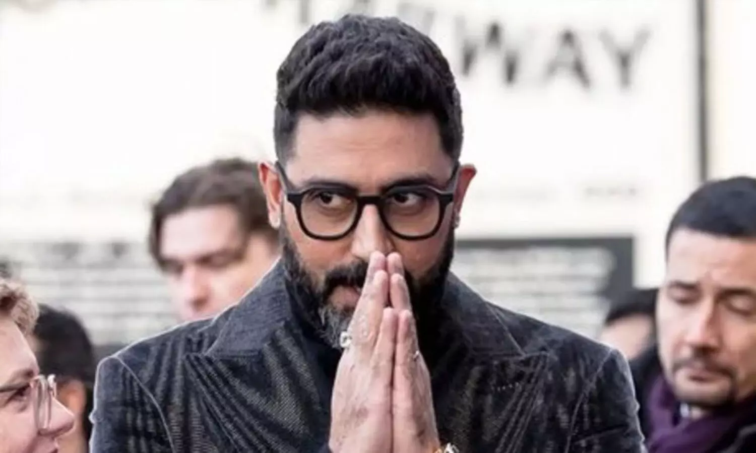 അയോധ്യ രാമക്ഷേത്രം കാണാൻ ആവേശത്തോടെ കാത്തിരിക്കുന്നു, അനുഗ്രഹം തേടി ദർശനം നടത്തും -അഭിഷേക് ബച്ചൻ