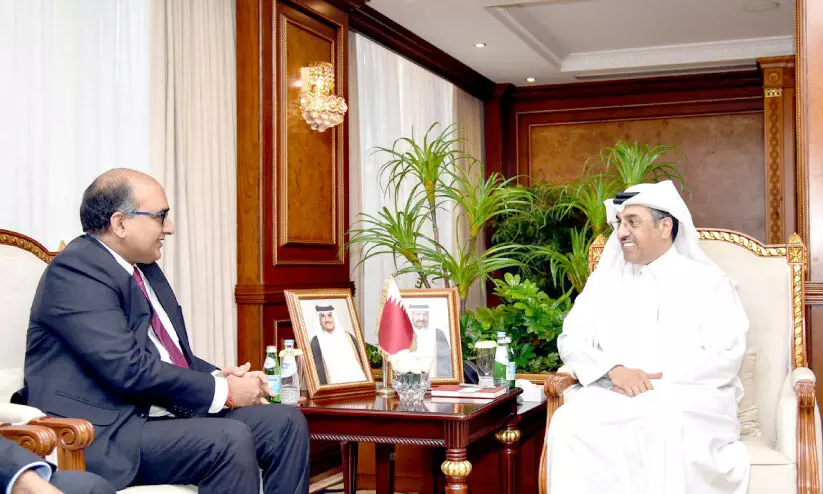 ഇന്ത്യൻ അംബാസഡറും ഖത്തർ തൊഴിൽമന്ത്രിയും കൂടിക്കാഴ്ച നടത്തി ഇന്ത്യൻ അംബാസഡറും ഖത്തർ തൊഴിൽമന്ത്രിയും കൂടിക്കാഴ്ച നടത്തി