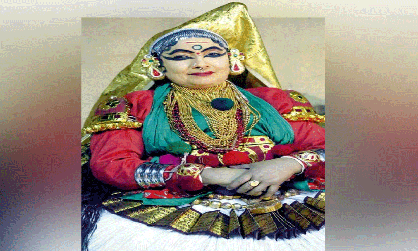 കൊ​ട്ടാ​ര​ക്ക​ര ഭ​ദ്ര ക​ഥ​ക​ളി​വേ​ഷ​ത്തി​ൽ