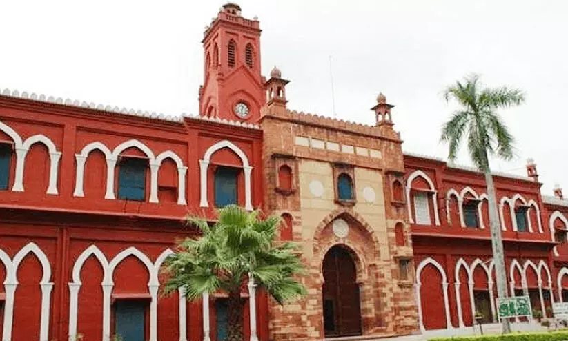 സുപ്രീംകോടതിയിൽ അലീഗഢിന്റെ ‘തരാന’ ചൊല്ലിയും കഥ പറഞ്ഞും ഖുർശിദ്