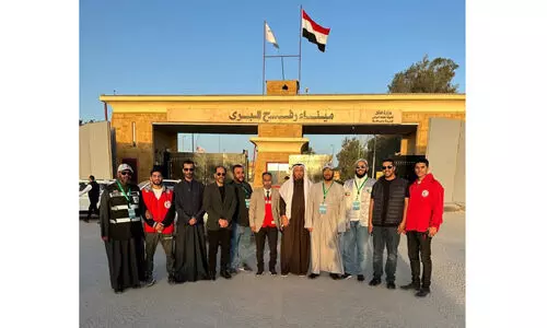 ഗ​സ്സ​യി​ലേ​ക്ക് സ​ഹാ​യം തു​ട​രും; കു​വൈ​ത്ത് ചാ​രി​റ്റി പ്ര​തി​നി​ധി​ക​ൾ റ​ഫ അ​തി​ർ​ത്തി​ സ​ന്ദ​ർ​ശി​ച്ചു