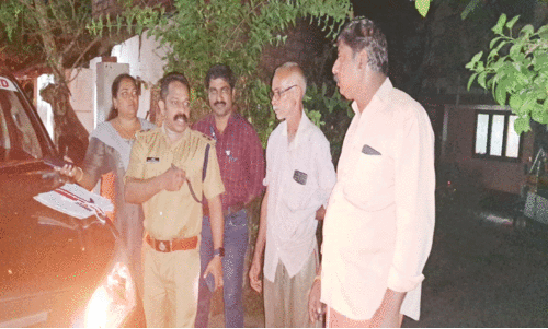 പൊതുസ്ഥലത്ത് മാലിന്യം കത്തിച്ചു; ഹോട്ടലിന് ‘സ്മാർട്ട്’ പിഴ