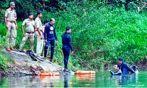 സ്‌​കൂ​ബാ ടീം ​