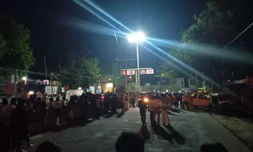 പാലക്കാട് ട്രാൻസ് ജെൻഡേഴ്സും നാട്ടുകാരും തമ്മിൽ സംഘർഷം