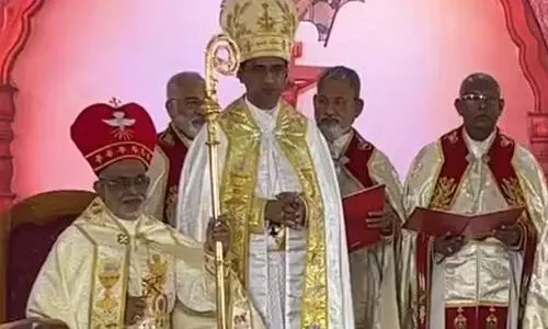 സിറോ മലബാർ സഭ മേജർ ആർച്ച് ബിഷപ്പായി മാർ റാഫേൽ തട്ടിൽ ചുമതലയേറ്റു