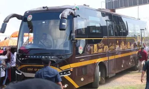 നവകേരള ബസ് ഇനി ഗരുഡ പ്രീമിയം; കോഴിക്കോട് - ബംഗളൂരു റൂട്ടിൽ സർവിസ് നടത്തും