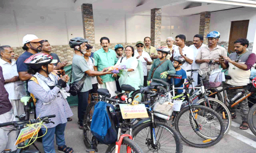 സൈക്കിൾ യാത്രാസംഘത്തിന് കൊടുങ്ങല്ലൂരിൽ സ്വീകരണം