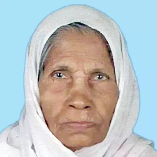 ആ​യി​ശ ഉ​മ്മ