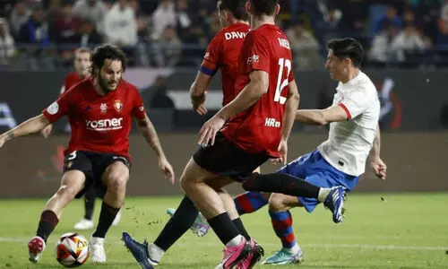 റയൽ മാഡ്രിഡിനെ എതിരിടാൻ ബാഴ്സലോണ; സൂപ്പർ കപ്പ് ഫൈനലിൽ സൂപ്പർ പോര്