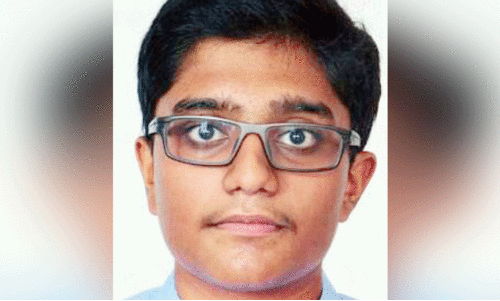 റോ​ഷ​ൻ റ​ഷീ​ദ്