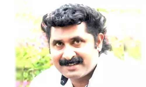 ന​സീ​ബ്​  ക​ലാ​ഭ​വ​ൻ