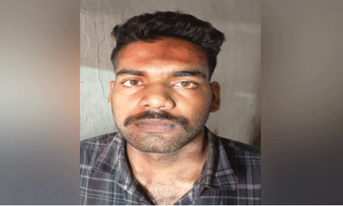 നാലര കിലോ കഞ്ചാവുമായി യുവാവ് പിടിയിൽ നാലര കിലോ കഞ്ചാവുമായി യുവാവ് പിടിയിൽ