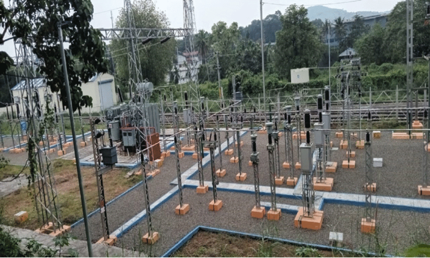 റെയിൽവേ സ്റ്റേഷൻ സബ് സ്റ്റേഷനിലേക്ക് വൈദ്യുതി എത്തിക്കുന്നതിന് നടപടി