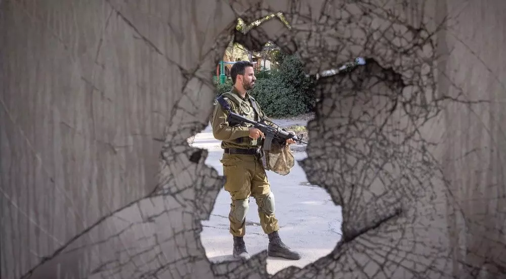 സ്വന്തം പൗരൻമാരേയും സൈനികരേയും വധിക്കാൻ ഇസ്രായേൽ ഉത്തരവിട്ടെന്ന് റിപ്പോർട്ട് സ്വന്തം പൗരൻമാരേയും സൈനികരേയും വധിക്കാൻ ഇസ്രായേൽ ഉത്തരവിട്ടെന്ന് റിപ്പോർട്ട്