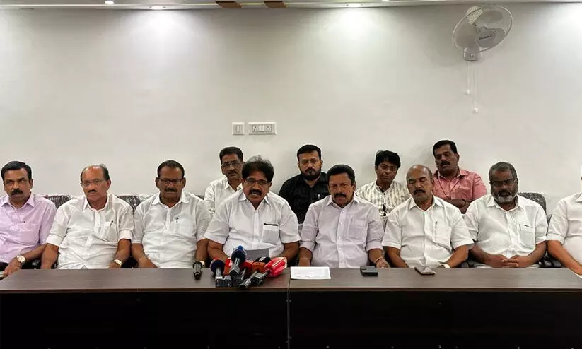 ഫെബ്രുവരി 13 ന് സംസ്ഥാന വ്യാപകമായി കടയടപ്പ് ഫെബ്രുവരി 13 ന് സംസ്ഥാന വ്യാപകമായി കടയടപ്പ്