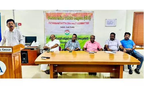 രാ​ഹു​ൽ മാ​ങ്കൂ​ട്ട​ത്തി​ലി​നെ അ​തി​ക്ര​മി​ച്ച് ക​യ​റി അ​റ​സ്റ്റ് ചെ​യ്ത പൊ​ലീ​സ്​ ന​ട​പ​ടി​യി​ൽ ഒ.​ഐ.​സി.​സി പ്ര​തി​ഷേ​ധം