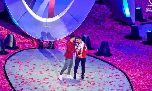 ഫ​ല​സ്​​തീ​നെ ചേ​ർ​ത്തു​പി​ടി​ച്ച്​ ക​ളി​ച്ചൂ​ടി​ലേ​ക്ക്​