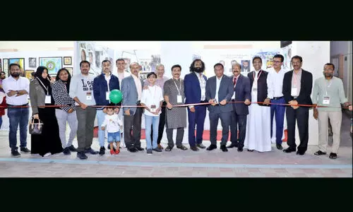 ക​ലാ​ഞ്​​ജ​ലി ക​ലോ​ത്സ​വ​വേ​ദി​യി​ൽ ഓ​തേ​ഴ്സ് ഫോ​റം പ​വി​ലി​യ​ൻ