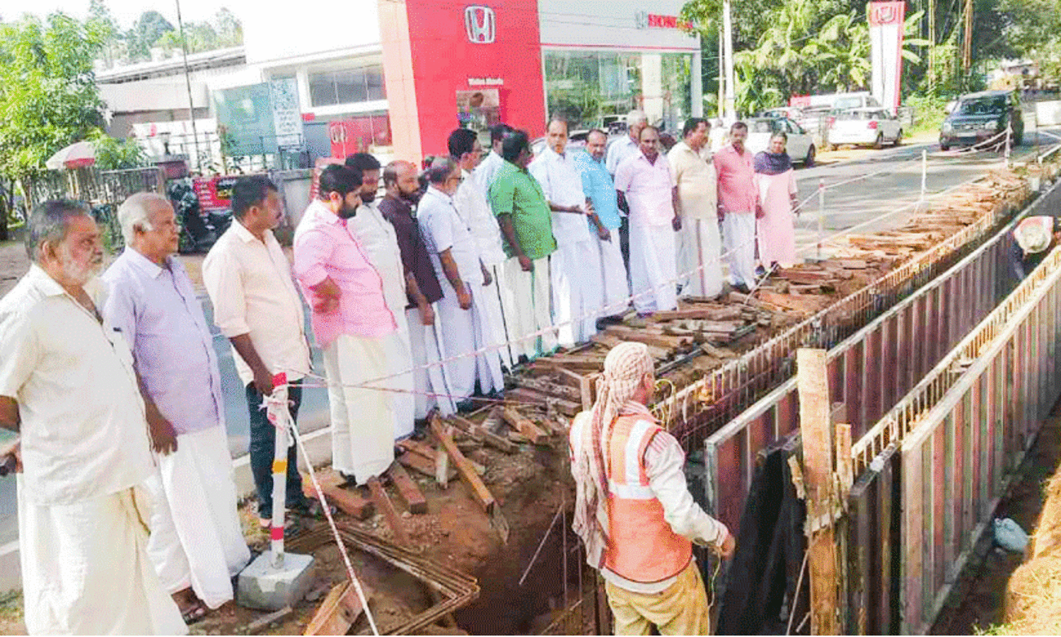 കൊ​ച്ചി-​ധ​നു​ഷ്​​കോ​ടി  ദേ​ശീ​യ​പാ​ത ന​വീ​ക​ര​ണം  അ​ശാ​സ്ത്രീ​യം -എ​ൽ.​ഡി.​എ​ഫ്