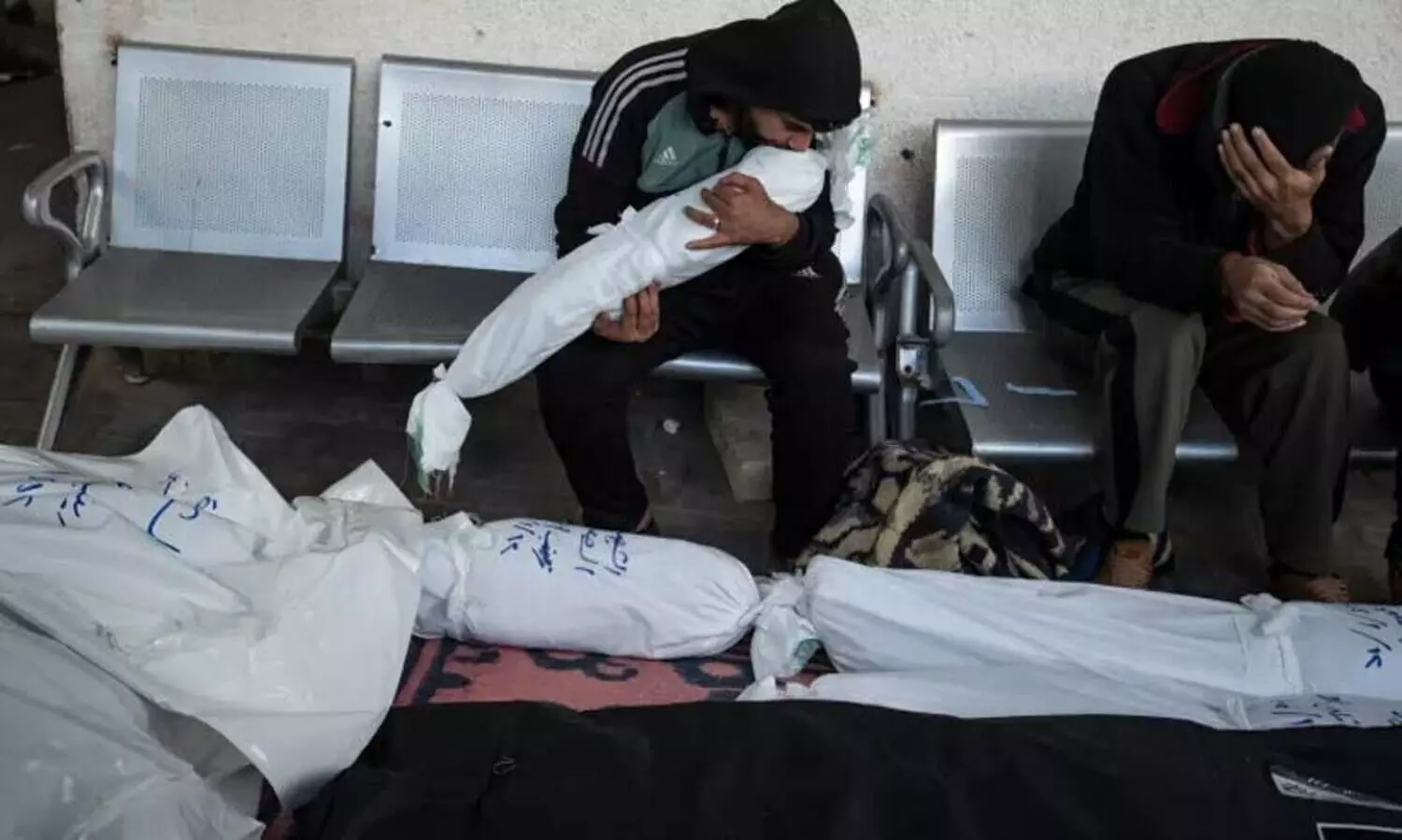 100ാം നാളിലും കുരുതി തുടരുന്നു, മരണം 24,000; തകർത്തത് 3.59 ലക്ഷം വീടുകൾ