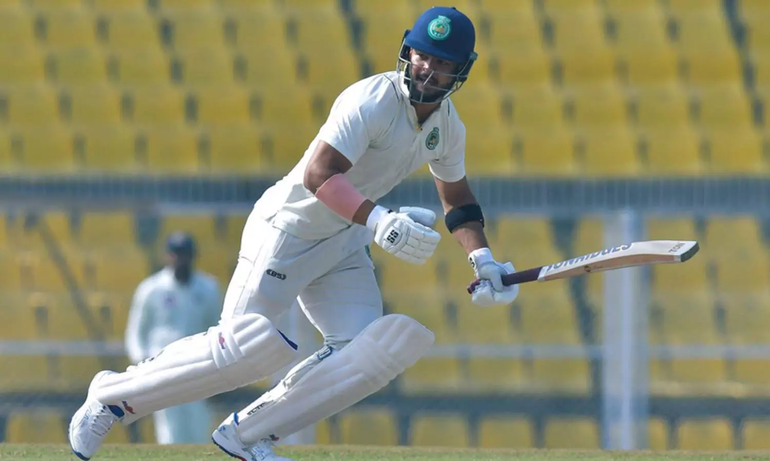 രഞ്ജി ട്രോഫി; ലീഡിനരികെ കേരളം