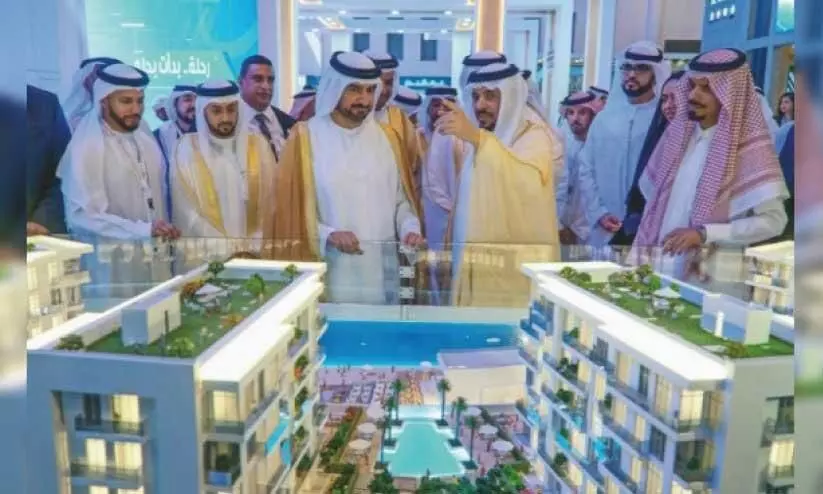 ഷാർജ റിയൽ എസ്റ്റേറ്റ് എക്സിബിഷനിൽ പങ്കെടുക്കുന്നവർ (ഫയൽ ഫോട്ടോ) ഷാർജ റിയൽ എസ്റ്റേറ്റ് എക്സിബിഷനിൽ പങ്കെടുക്കുന്നവർ (ഫയൽ ഫോട്ടോ)