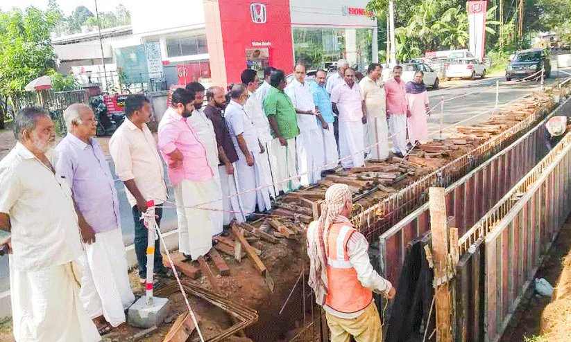 കൊ​ച്ചി-​ധ​നു​ഷ്​​കോ​ടി  ദേ​ശീ​യ​പാ​ത ന​വീ​ക​ര​ണം  അ​ശാ​സ്ത്രീ​യം -എ​ൽ.​ഡി.​എ​ഫ്