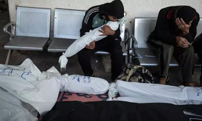 100ാം നാളിലും കുരുതി തുടരുന്നു, മരണം 24,000; തകർത്തത് 3.59 ലക്ഷം വീടുകൾ 100ാം നാളിലും കുരുതി തുടരുന്നു, മരണം 24,000; തകർത്തത് 3.59 ലക്ഷം വീടുകൾ