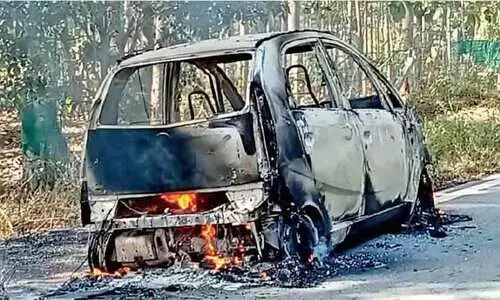 Car burnt,