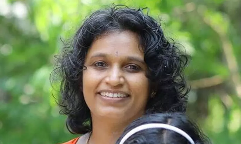 സുരജ എസ്. നായർ ട്രെയിനിലെ ശുചിമുറിയിൽ മരിച്ച നിലയിൽ സുരജ എസ്. നായർ ട്രെയിനിലെ ശുചിമുറിയിൽ മരിച്ച നിലയിൽ