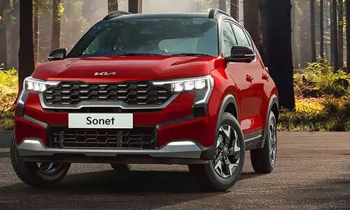 കൂടുതൽ സുരക്ഷ, വിസ്മയിപ്പിക്കുന്ന ഫീച്ചറുകൾ...; എട്ട് ലക്ഷത്തിന് സോണറ്റ് സ്വന്തമാക്കാം