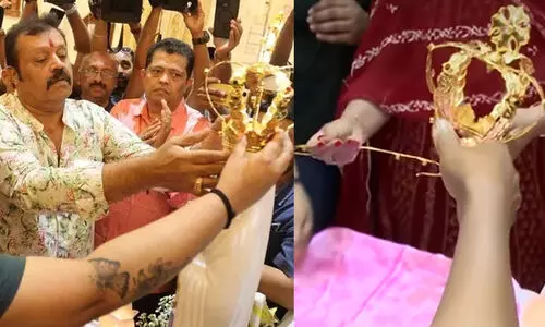 സുരേഷ് ഗോപി ലൂർദ് മാതാവിന് സമർപ്പിച്ച സ്വർണ കിരീടം വീണുടഞ്ഞു; ബി.ജെ.പി നേതാവിനെതിരെ പരിഹാസവുമായി സമൂഹ മാധ്യമങ്ങൾ