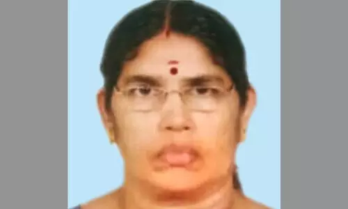 ആം​ബു​ല​ൻ​സു​മാ​യി കൂ​ട്ടി​യി​ടി​ച്ച് സ്കൂ​ട്ട​ർ യാ​ത്ര​ക്കാ​രി മ​രി​ച്ചു