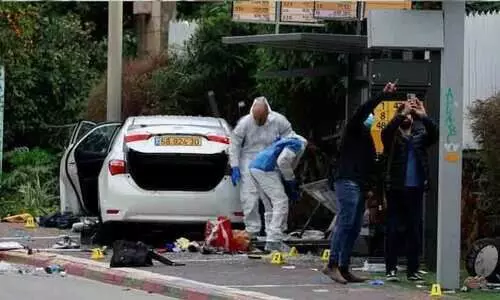 ഇസ്രായേലിൽ ജനക്കൂട്ടത്തിനിടയിലേക്ക് കാറുകൾ ഓടിച്ചുകയറ്റി; ഒരു മരണം, 12 പേ​ർ​ക്ക് പ​രി​ക്ക്