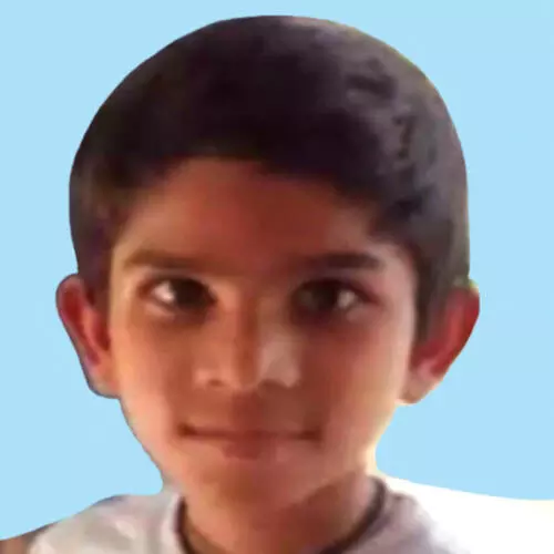 കാ​ണാ​താ​യ വി​ദ്യാ​ർ​ഥി​യെ പു​ഴ​യി​ൽ മു​ങ്ങി​മ​രി​ച്ച നി​ല​യി​ൽ ക​ണ്ടെ​ത്തി