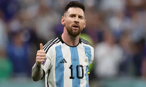 ഫിഫയുടെ മികച്ച താരത്തിനുള്ള പുരസ്കാരം മെസ്സിക്ക്