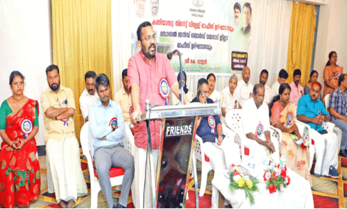 അർഹരായ എല്ലാവർക്കും ഭൂമി –മന്ത്രി കെ. രാജൻ അർഹരായ എല്ലാവർക്കും ഭൂമി –മന്ത്രി കെ. രാജൻ