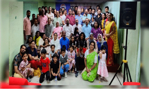 മറുനാട്ടിൽ മലയാളി അസോസിയേഷന്റെ (എം.എൻ.എം.എ)  ആഭിമുഖ്യത്തിൽ നടന്ന  ക്രിസ്​മസ്-പുതുവത്സര ആഘോഷം