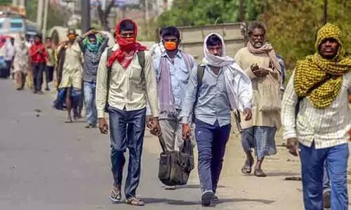 ഇ​സ്രാ​യേ​ലി​ലേ​ക്ക് ഇ​ന്ത്യ​ൻ തൊ​ഴി​ലാ​ളി​ക​ൾ; ​പ്ര​തി​ഷേ​ധ​വു​മാ​യി ട്രേ​ഡ് യൂ​നി​യ​നു​ക​ൾ