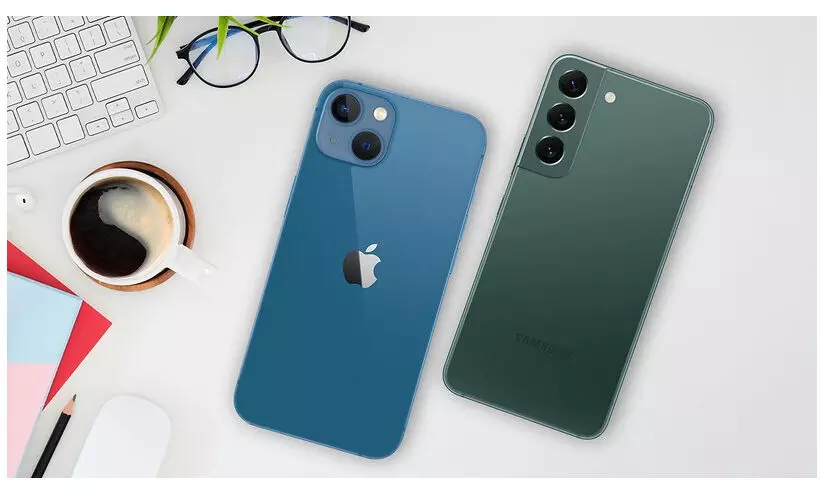 12 വർഷത്തെ സാംസങ് ഭരണം അവസാനിച്ചു; സ്മാർട്ട്ഫോൺ വിപണി ഇനി ആപ്പിൾ ഭരിക്കും