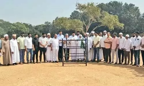 ഉ​ദ്ഘാ​ട​നം