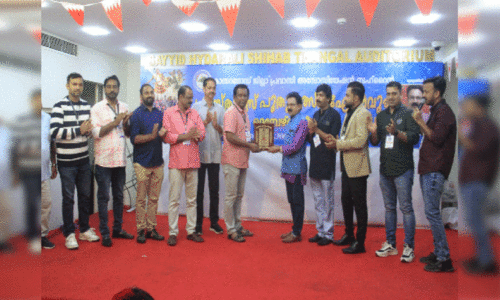 ‘ഒ​പ്പ​രം’​ന്യൂ ഇ​യ​ർ, ക്രി​സ്മ​സ് പ​രി​പാ​ടി