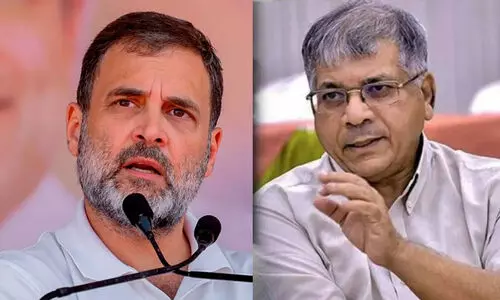 ‘ഇൻഡ്യ’യിലെടുക്കൂ, ഞാൻ ജോഡോ ന്യായ് യാത്രയിൽ പങ്കെടുക്കാം -രാഹുൽ ഗാന്ധിയോട് പ്രകാശ് അംബേദ്കർ