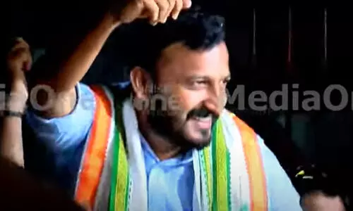 രാഹുൽ മാങ്കൂട്ടത്തിൽ ജയിലിൽനിന്നിറങ്ങി: ‘പിണറായി കിരീടം താഴെ വെക്കുക, ജനങ്ങൾ പിന്നാലെയുണ്ട്’