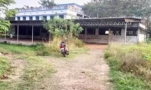 മ​ത്സ്യ​മാ​ർ​ക്ക​റ്റ്