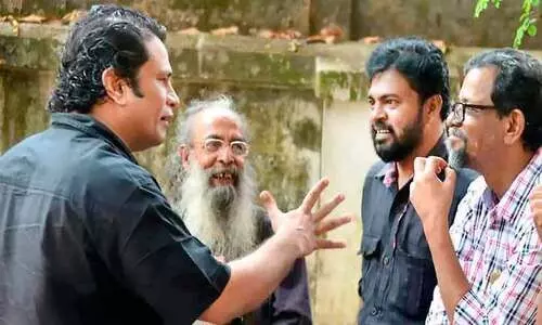 നുണകൾ പൊളിച്ചെഴുതിയ   ശാന്തൻ