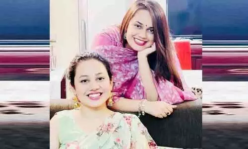 Tina Dabi and Ria Dabi Tina Dabi and Ria Dabi